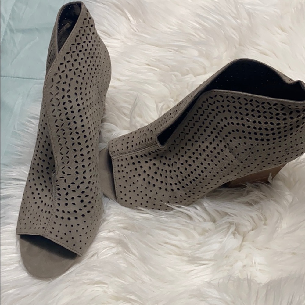 Vince Camuto shoes